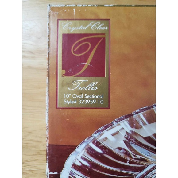 Trellis by Crystal Clear 4-Part Glass Relish Tray with Original Box - Picture 3 of 4